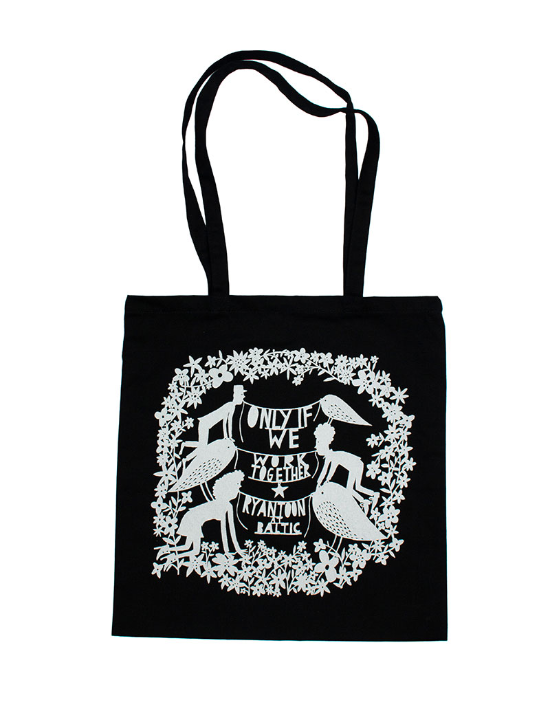 BLACK-TOTE-FRONT